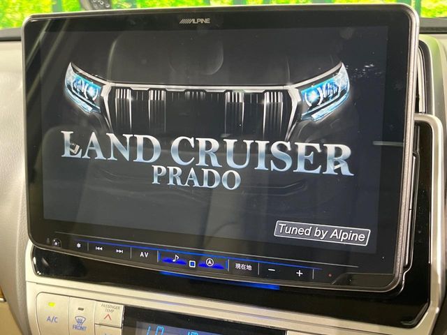 【BIG-X11インチナビ】人気の大画面BIG-Xナビを装備。専用設計で車内の雰囲気にマッチ！ナビ利用時のマップ表示は見やすく、テレビやDVDは臨場感がアップ！いつものドライブがグッと楽しくなります♪