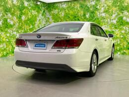 全国に店舗を展開しているのでどこでもお取り寄せが可能です！この車が気になるけど遠方だから・・・と諦める必要はありません！※別途陸送費が必要です。