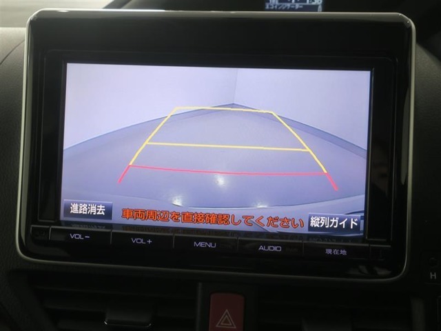 バックモニターついております＾＾駐車時も安心ですね＾＾