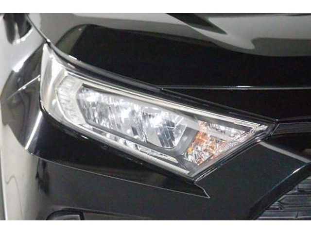 視認性が良く、信頼性も高いLEDヘッドライトです。