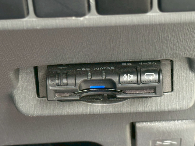 【ETC】 ETC装備で高速の乗り降りも楽々です。