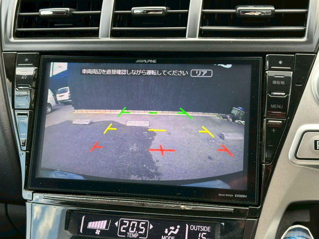 【バックカメラ】 「フルカラーバックモニター」を装備で駐車が苦手な方でも安心です。