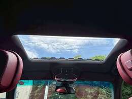人気オプションのサンルーフ装備車です！