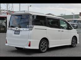 電車でお越しの場合は西武池袋線『狭山ヶ丘駅』もしくは『武蔵藤沢駅』より徒歩15分、大きい王様マークが目印です！また、最寄駅よりご連絡いただければお迎えに上がります！