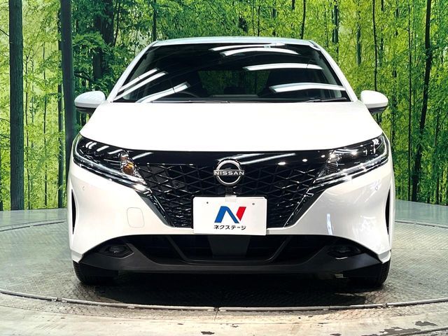 弊社では、全車『修復歴なし』のお車のみ取り扱っております。専任バイヤーによる厳選した仕入れの後、入庫後の車両チェックを行い、ネクステージが認定した高品質な中古車をご提供しております。