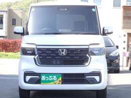 毎日全国の仕入れ先から厳選した車を仕入れしております！プロの査定士の検査を受けた車を仕入れ、入庫後も社員が1台1台を走行チェックや状態確認・装備確認などを入念に行います。