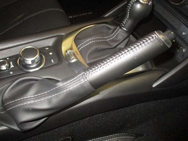 ネッツトヨタ三重株式会社では県内17店舗にてサービス工場を完備しています♪最寄りの店舗で車検や定期点検、オイル交換などお困りのことがあればぜひお立ち寄りください！