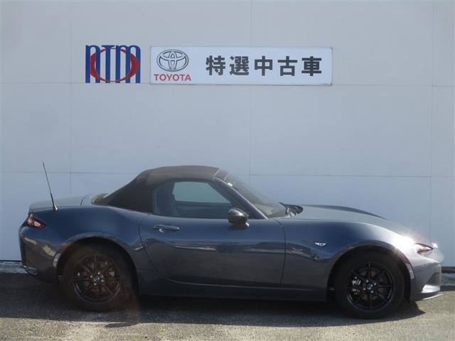 寒い冬でも安心シートヒーター装備しています♪エアコンよりも温まる時間が短く、個別で使用できます！