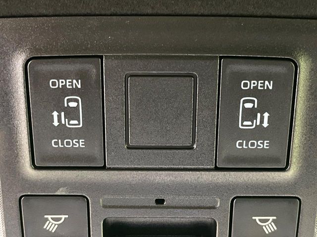 【問合せ：0776-53-4907】【両側パワースライドドア】スマートキーや運転席のスイッチで後席両側スライドドアの開閉が可能♪電動だから力を入れてドアを開ける必要がありません。