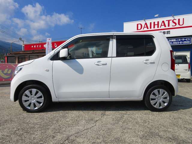 納車前には、外装に磨き＆ポリマーを施工しますので、お渡しする際は、ピッカピカのツルツルです！！