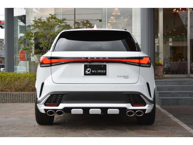 ■車両は全車屋内展示！■当社では展示車両も「大事なお客様のお車」という考えから車両全車をドアロックした状態で、雨風の当たらない屋内展示場で展示しております。