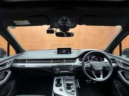 BMW、メルセデス、アウディといったドイツのプレミアムブランド中心とした、各種輸入車ブランドを同時に較べることができます。