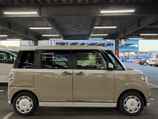 このお車は当店に展示はしておりません。ご希望の店舗へ直接配送いたします。