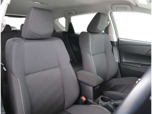 【フロントシート】シートを取り外して、シートや室内の汚れ・においもしっかり洗浄・消臭・除菌。気持ちよく運転できますよ♪