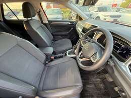 車内も綺麗な状態です。納車前にもう一度掃除いたします。