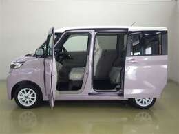 【両側パワースライドドア】両側のスライドドアを自動で開閉ができる機能を搭載した車両です！