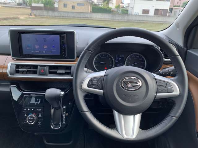 エンジンルームも綺麗に洗浄してから納車致します。普段あまり見ることが無い箇所だからこそ綺麗だと感動しますよね(*´▽｀*)