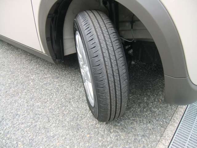 ★当店の展示車両は『試乗車・下取車・リース車』をメインに展示しております！　オークションを介さず直接販売させて頂く事で、お求め易い販売価格を実現しております！是非、お早めにご来店・ご連絡下さい！（^^♪