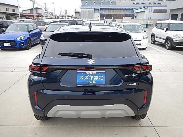 後方衝突被害軽減システム搭載。センサーが感知し衝撃を告知し、軽減致します。