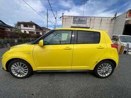 お客様の安心、安全を配慮し国の認定工場で法定点検12ヶ月または安心点検を実施し販売しております。自社工場完備定期的なオイル交換もお任せ下さい！