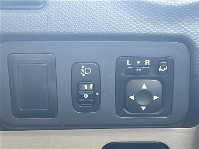 【運転席操作部】快適なドライブを楽しむための機能が装備されています！運転席から触れるので使いやすいです！除菌プランをいれていただくと、さらに清潔で安心していただけます！