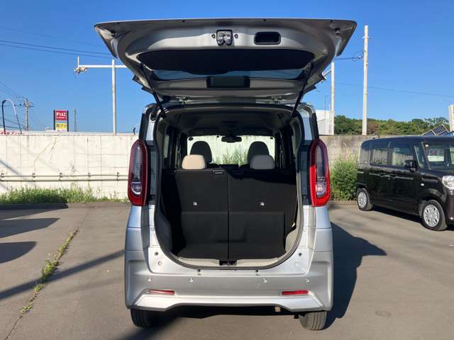 大切な愛車を見つけるお手伝いから始まり、ご購入後もできるだけ長く、安全にお乗りいただけるようにアフターサポートにも全力で取り組んでいます。