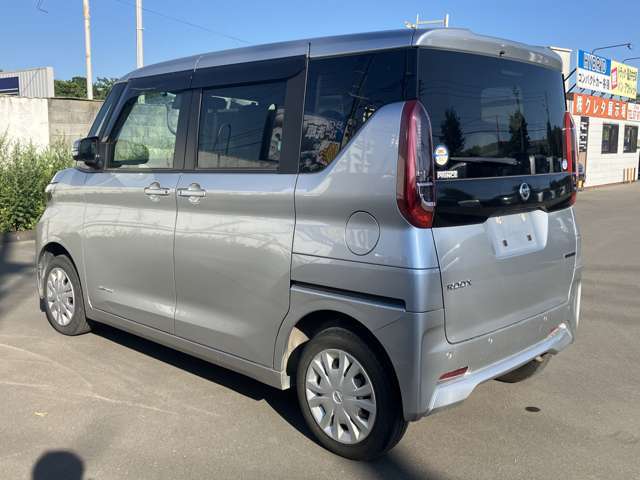 国交省の代わりに車検認定ができる「陸運局指定工場」の資格をもっており、熟練の整備士や国家資格を持った整備士が揃ってます！