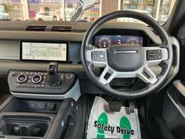 地域密着型店舗として直接買い取りをすることで前オーナーさまの情報はもちろん、想いも一緒に受け取り、プロの目線でしっかりと点検整備をして次のオーナーさまへ届けさせていただいております。