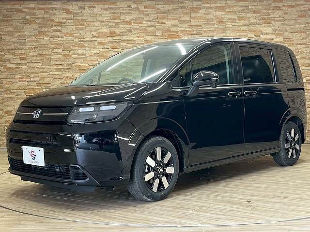 お車ご成約時の付帯率は驚きの90％OVERのキーパーガラスコーティング。雨が降れば、まるで洗車したかのような美しさ。納車後のメンテナンスも楽々。是非一度お試し下さい。
