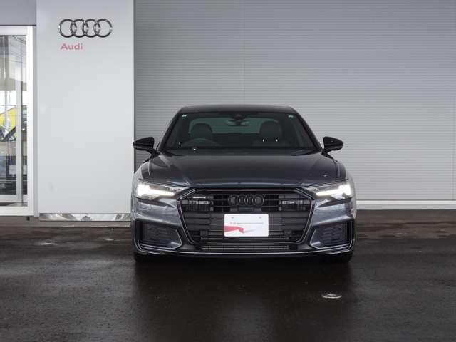 中古車の購入に関するさまざまなリスクを最小限にし、きめ細かな保証サービスで、オーナーライフをしっかりとサポートします。1台1台、お客様の期待に応え、満足していただけるのが、“Audi 認定中古車”です。