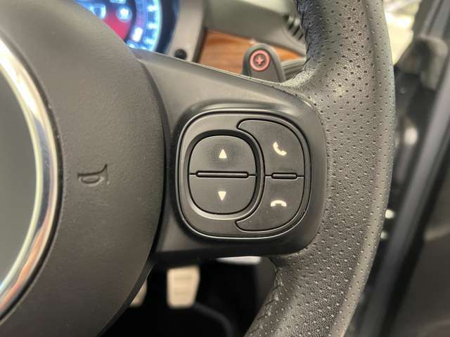 【弊社の仕入】弊社は、正規ディーラーの下取り車を中心に仕入れを行っております、程度良好で記録簿や素性もしっかりしております。価格も大変お買い得です、是非お早目にお問合せ下さいませ。