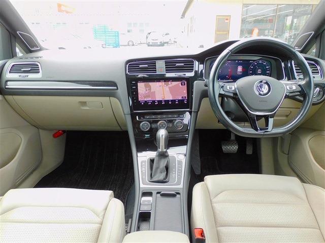 ユーパークグループ全店舗AM9：30～PM7：00まで営業となります。気になるお車がございましたらお気軽にお立ち寄りください。お客様にお気に召して頂ける一台があると思います。ご来店お待ちしております！