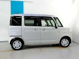 残価設定型プランは車両本体価格の一部をあらかじめ残価として据え置き、残りの金額を分割でお支払いいただくプランです。詳しくはお気軽にスタッフまでご相談ください。