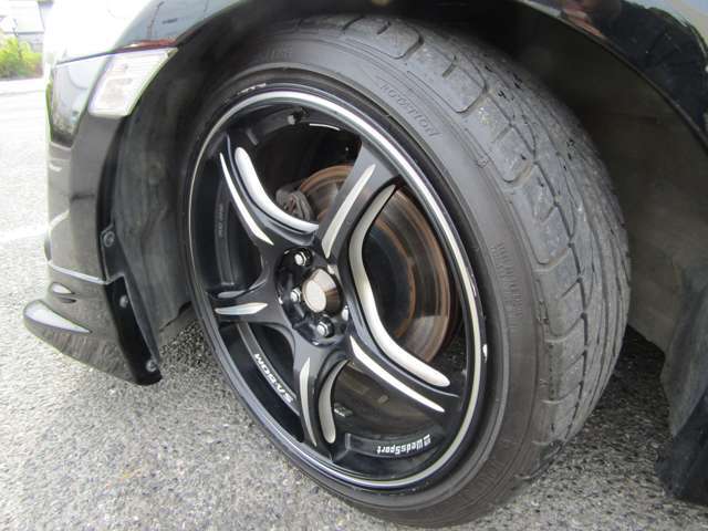 オプションでボディコーティング・ルームクリーニングの施工も承っております！専属のプロが2日間掛けて磨き上げますので、輝きが違います！ワックス要らず！スタッフも自腹で施工してもらっています。