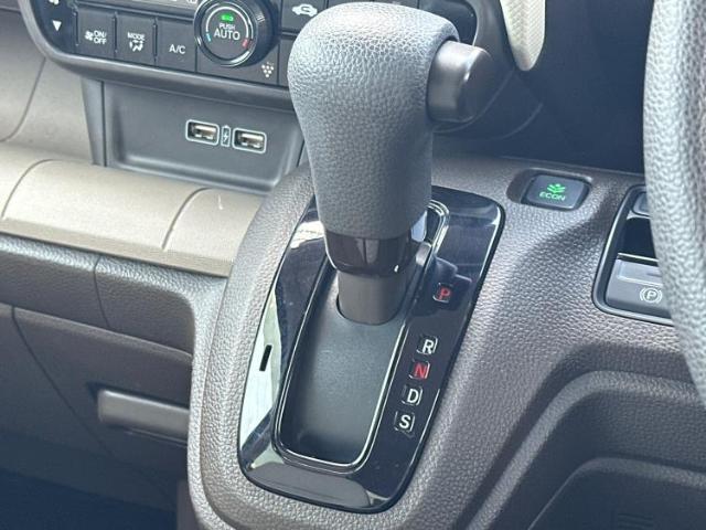 お車に合わせて無料保証以外にも、保証範囲、期間、距離を拡充させた有料保証もご用意しております！中古車の購入が初めてで不安・・・というお客様もご安心ください！