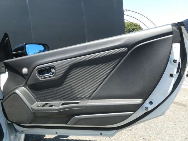 ドア内張りも綺麗な状態です☆運転席内張り☆