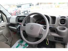 ハンドルまわりもシンプルで操作がしやすいです！