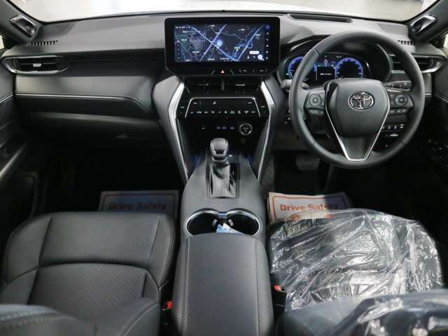 キッズコーナー、落書きカーコーナー、授乳室も御座います。お子様連れでもご安心してご来店頂けます。