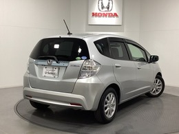 【Honda認定中古車 U-Select】　は3つの安心をお約束します。　1　Hondaのプロが整備した安心。 2　第三者機関がチェックした安心。　3　購入後もHondaが保証する安心。