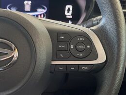 【アダプティブクルーズコントロール】高速道路での長距離走行が楽に！！自動で速度を保つクルーズコントロールが、衝突軽減システムと連携し、前方の車両を感知して車間を保つように速度調節してくれます！！