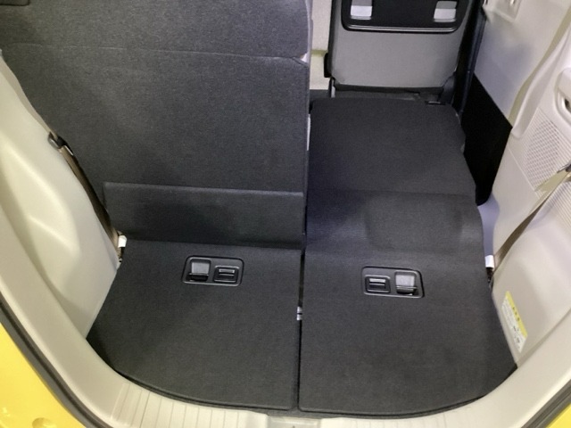 左右分離ですので、いろいろな形の荷物が積めますよ。