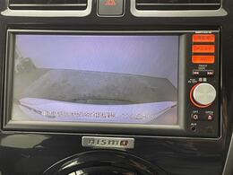 【バックモニター】後ろのカメラの映像をモニターに映し出すことができます！後方の見えない死角や、障害物との距離感をしっかり確認することができます！駐車が苦手な方におすすめです。