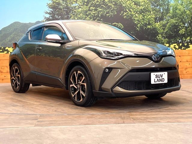 大好評のボディコーティング「弾スプラッシュコート」もご納車までに施工可能。通常のガラスコートと異なる、耐久年数6年の無機質ガラスコーティングが、ボディをキレイな状態に保ってくれます。