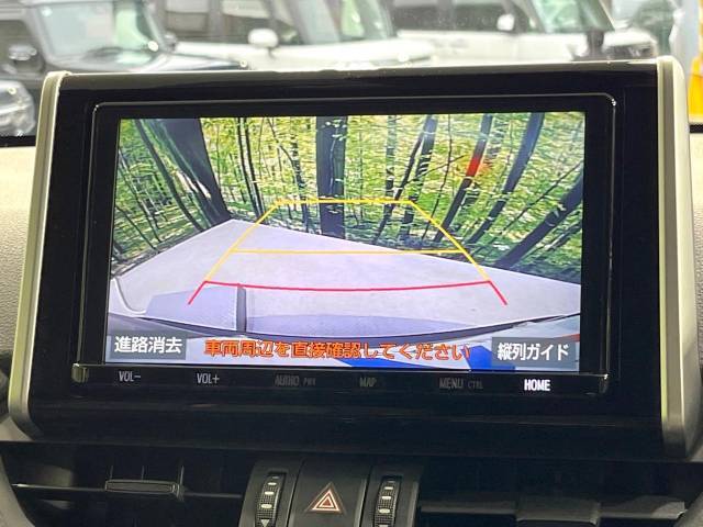 【バックカメラ】駐車時に後方がリアルタイム映像で確認できます。大型商業施設や立体駐車場での駐車時や、夜間のバック時に大活躍！運転スキルに関わらず、今や必須となった装備のひとつです！