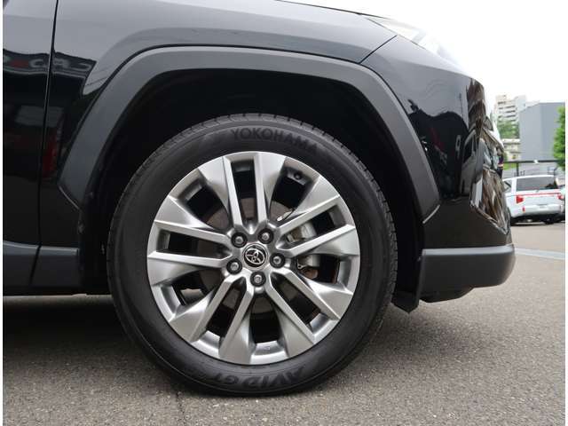 純正19インチアルミホイール　235/55R19