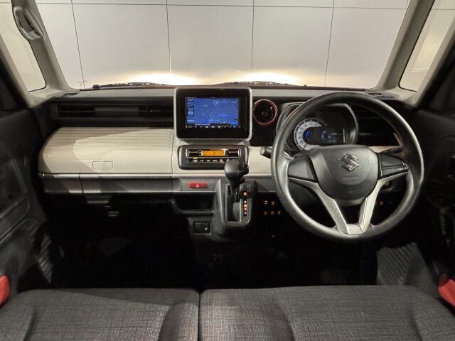 オリックス認定中古車は履歴のハッキリした修復暦の無い車輌を独自の厳格な認定基準に基き販売しております。車輌検査専門会社の査定士が全車検査を実施しております。