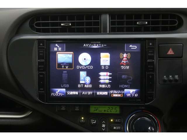 アルパイン9型SDナビで、フルセグTV・Bluetooth・CD/DVD・ミュージックサーバー・USBなど多くのソースが揃っております！
