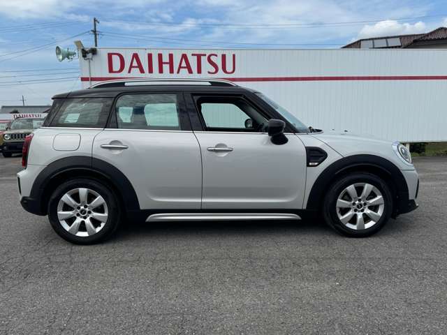 全車第3者機関の認定付き車ですので、遠方の方でも、安心してご検討いただけます。　車両の詳細画像もメール・LINEで送れます。気になる点はスタッフにお問い合わせください