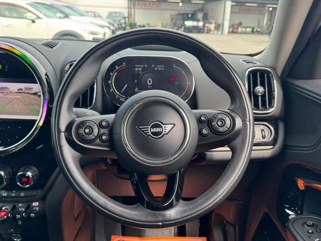 【任意保険】任意保険もお任せ下さい。保険診断も随時無料にて実施中！お気軽にお問い合わせください！