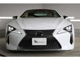 人気の国産オープンカーレクサスLC500ご入庫致しました！1オーナー、禁煙車、屋内保管で外装、内装ともに文句の付けどころないぐらい綺麗な1台です！